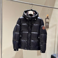 Moncler Maya 70 Special Edition – Piumino Iconico in Nylon Laqué Nero